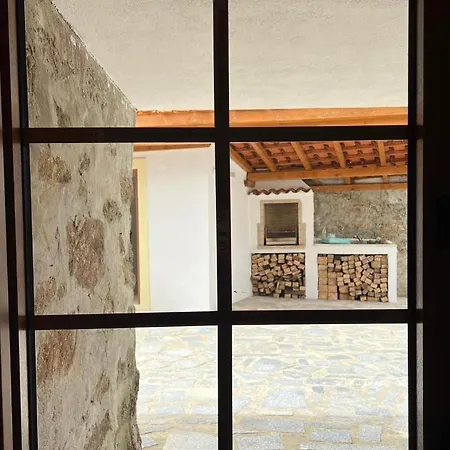 Nocashouse Lousa Holiday home Fojo