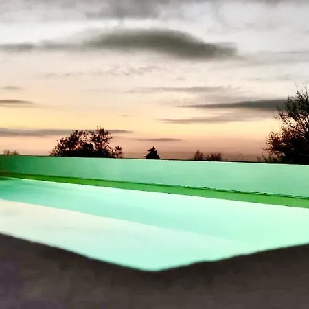 Nocashouse Lousa 別荘 *